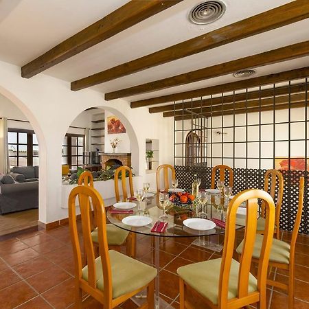 Villa Nikki By Villa Plus Πουέρτο Ντελ Κάρμεν Εξωτερικό φωτογραφία