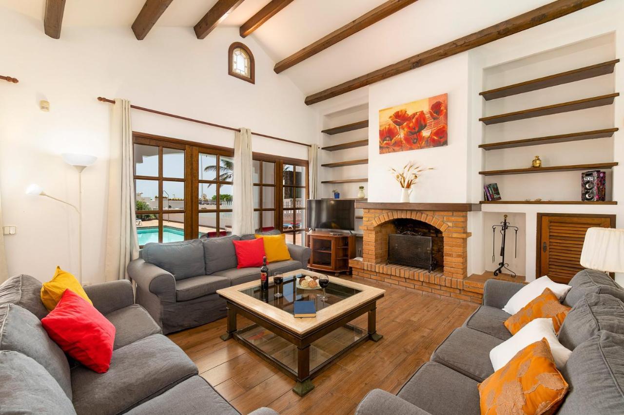Villa Nikki By Villa Plus Πουέρτο Ντελ Κάρμεν Εξωτερικό φωτογραφία